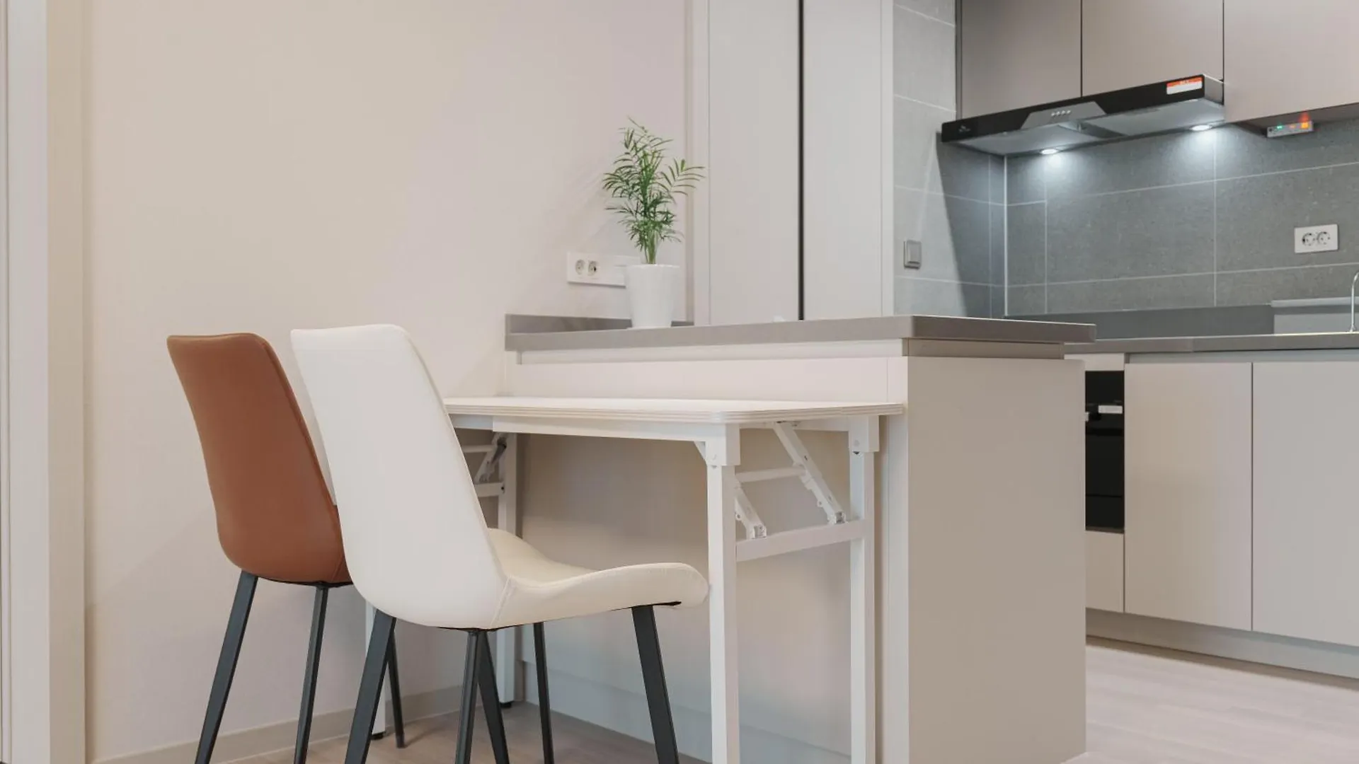 인천 인하대역 풀옵션 2룸 공항과 송도 가까운 고층 뷰가 멋진집 Apartment 0*, Incheon South Korea