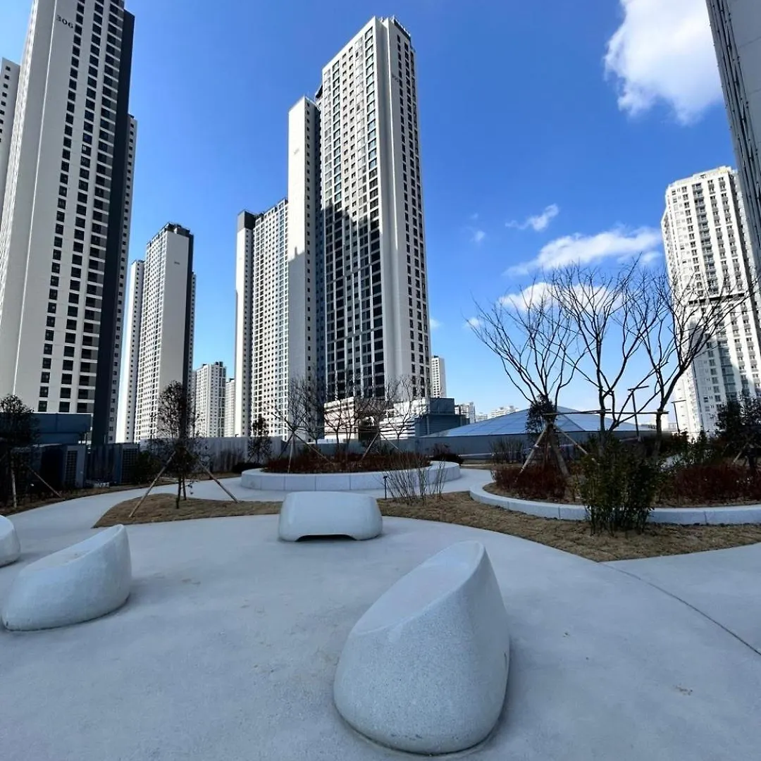 인천 인하대역 풀옵션 2룸 공항과 송도 가까운 고층 뷰가 멋진집 Apartment  Incheon