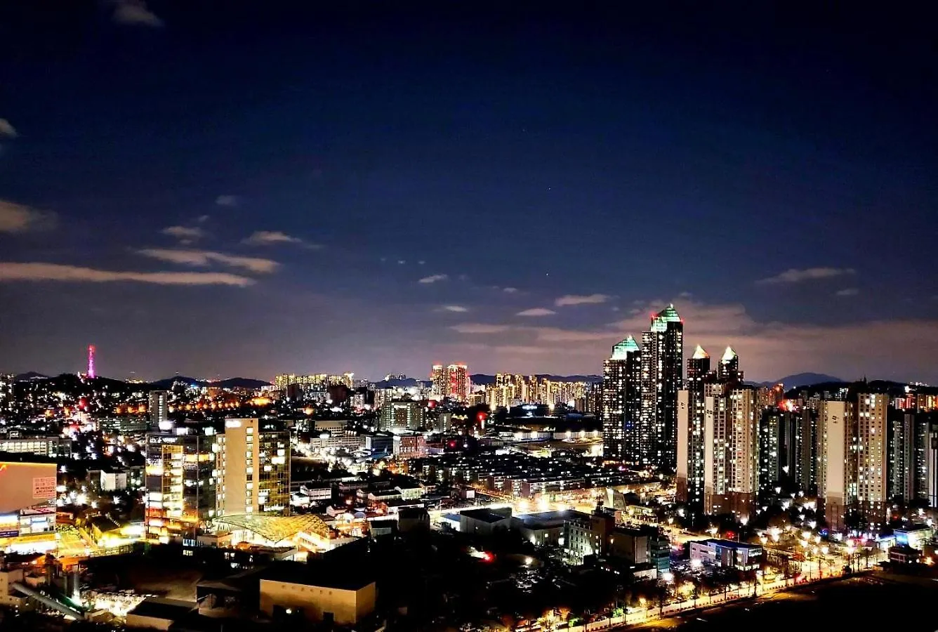 인천 인하대역 풀옵션 2룸 공항과 송도 가까운 고층 뷰가 멋진집 Apartment 0*, Incheon South Korea